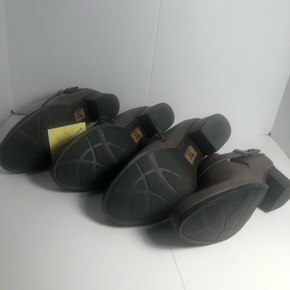 Natural Soul Chaylee Gray distressed Boots Sz 9.5 - Picture 8 of 8